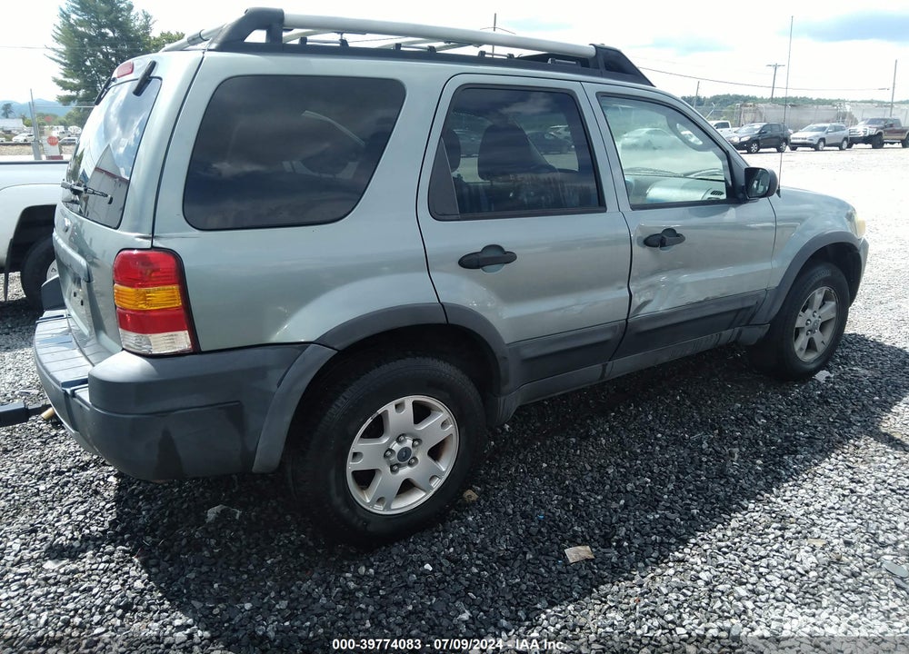 2005 FORD ESCAPE XLT VIN: 1FMYU93125KB10944