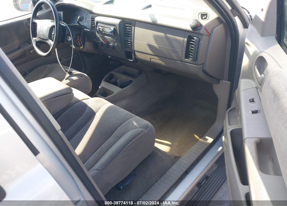 2004 DODGE DAKOTA SLT VIN: 1D7HL48N94S781070
