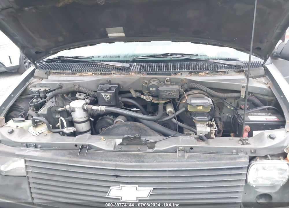 1990 CHEVROLET ASTRO VIN: 1GNDM15Z6LB154425