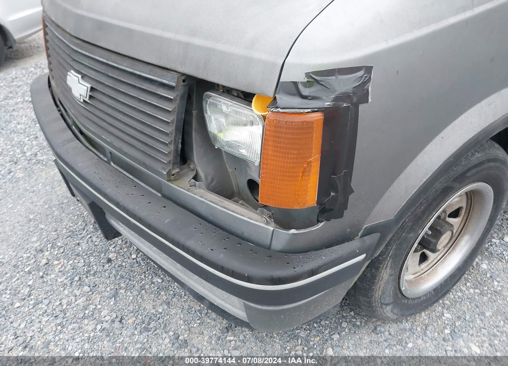 1990 CHEVROLET ASTRO VIN: 1GNDM15Z6LB154425