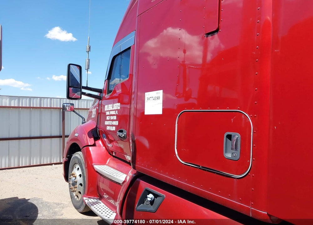 2015 KENWORTH T680 T680 VIN: 1XKYDP9X4FJ441850