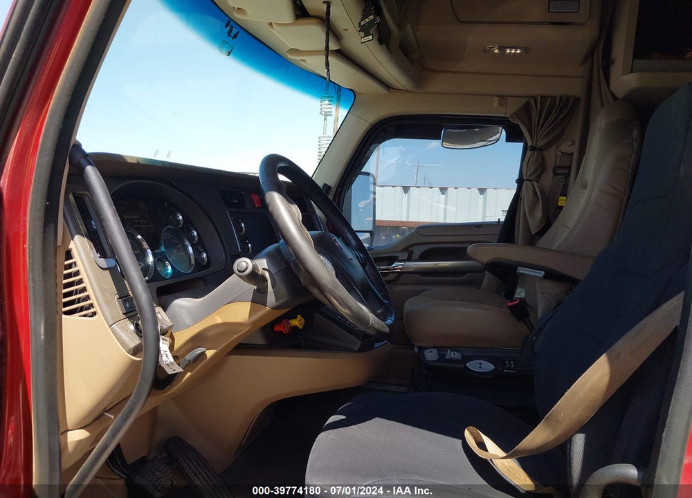2015 KENWORTH T680 T680 VIN: 1XKYDP9X4FJ441850