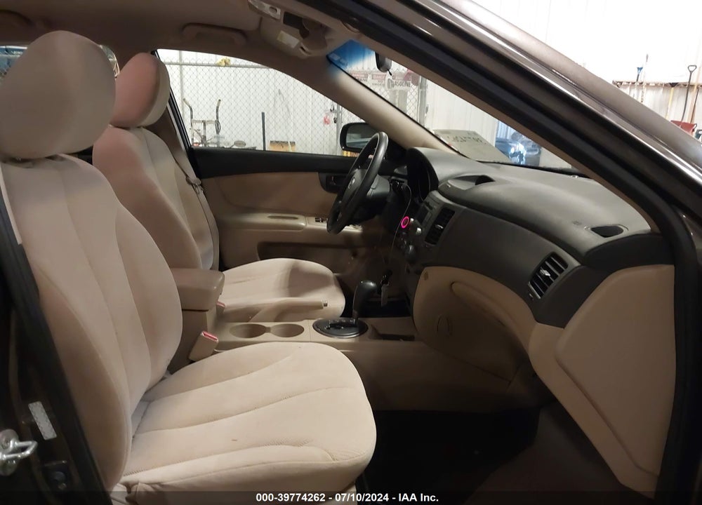 2009 KIA OPTIMA LX VIN: KNAGE228995295949