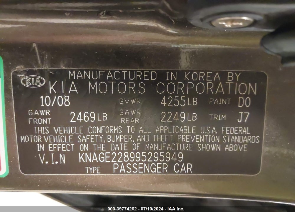 2009 KIA OPTIMA LX VIN: KNAGE228995295949