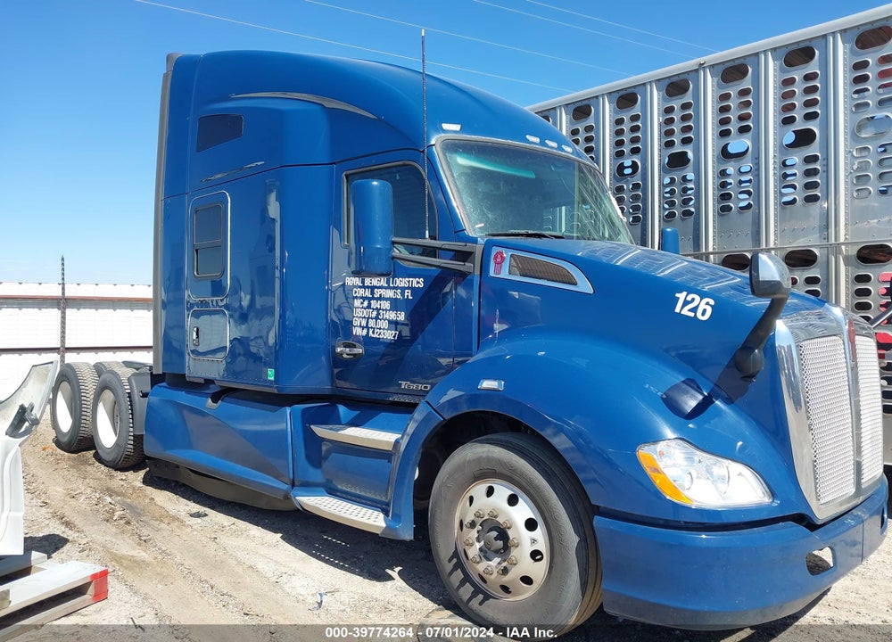 2019 KENWORTH T680 VIN: 1XKYDP9X8KJ233027