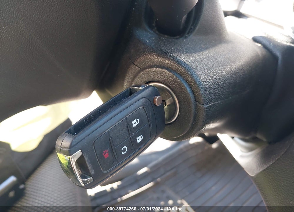 2010 CHEVROLET EQUINOX LT VIN: 2CNALDEW9A6372683