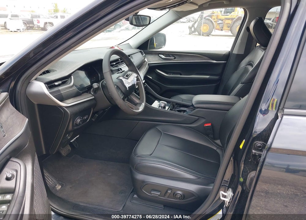 2023 JEEP GRAND CHEROKEE L LIMITED 4X4 VIN: 1C4RJKBG6P8882412