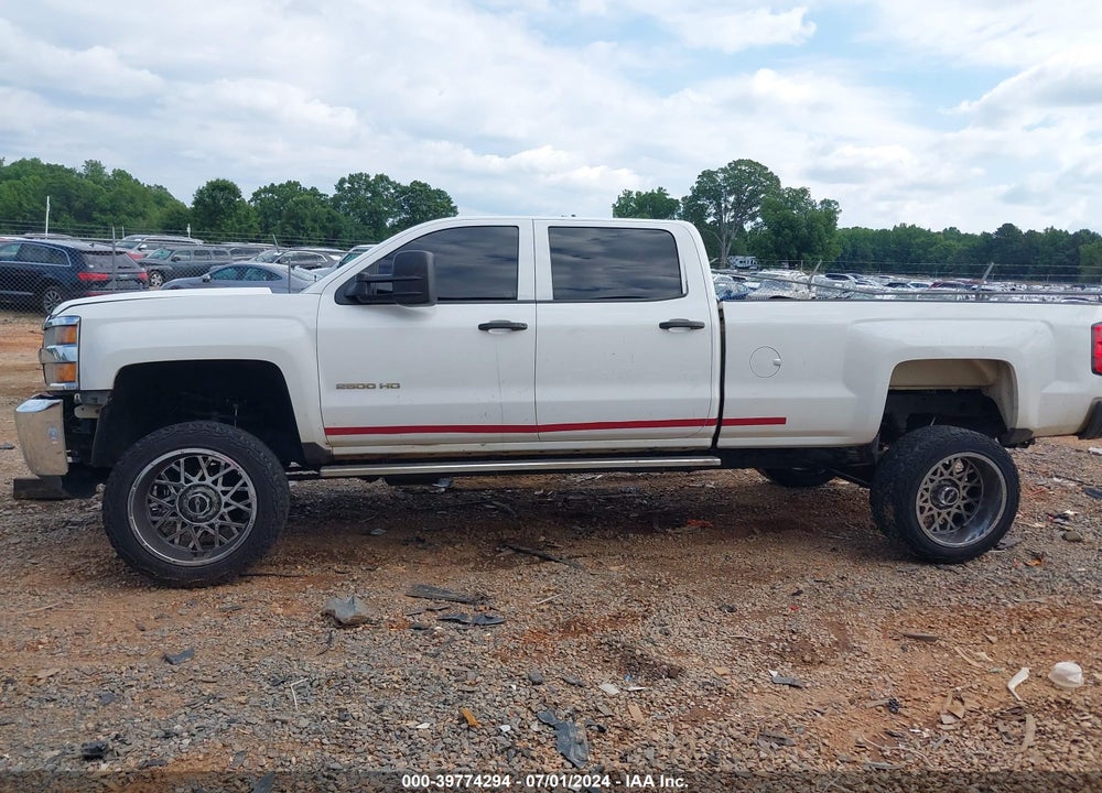 2015 CHEVROLET SILVERADO 2500HD WT VIN: 1GC1CUEG7FF143526