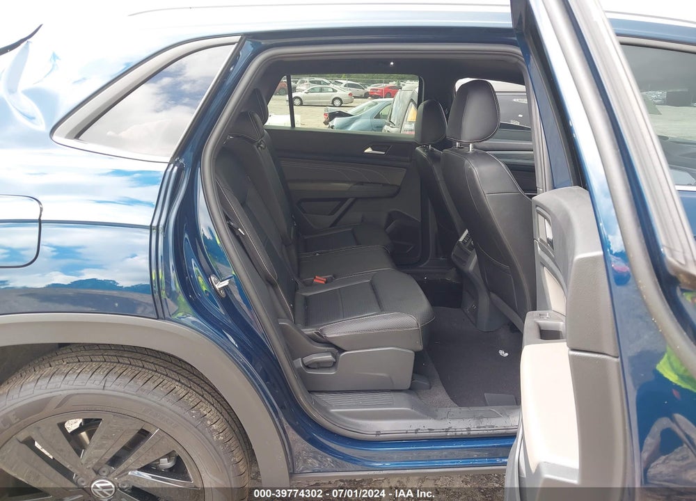 2023 VOLKSWAGEN ATLAS CROSS SPORT 3.6L V6 SE W/TECHNOLOGY VIN: 1V2JE2CA9PC211646