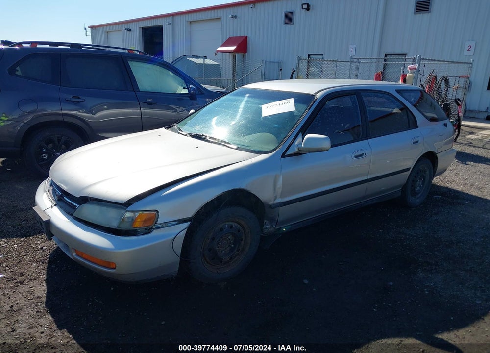 1997 HONDA ACCORD LX VIN: 1HGCE1722VA003724