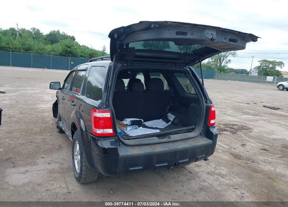 2010 FORD ESCAPE XLT VIN: 1FMCU9DG8AKD43296