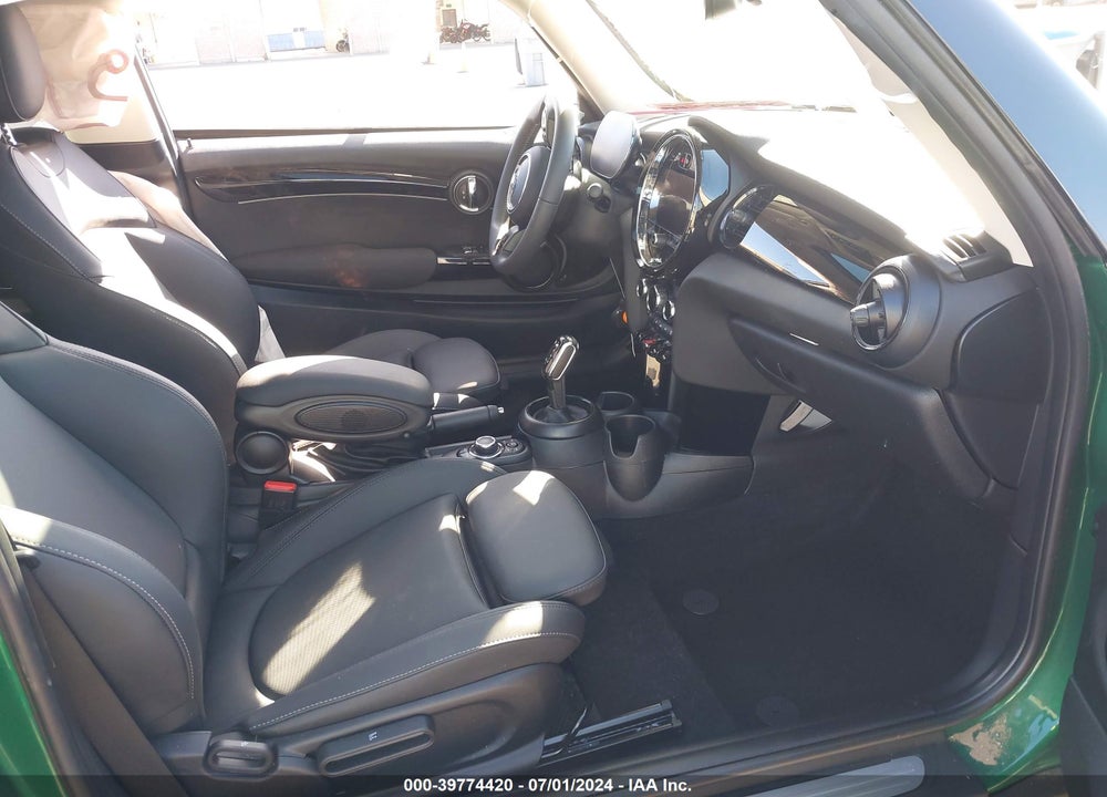 2024 MINI HARDTOP COOPER S VIN: WMW53DH0XR2U85285