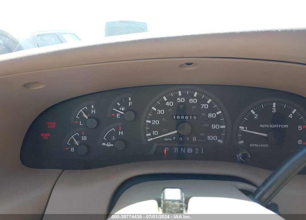 1998 LINCOLN NAVIGATOR VIN: 5LMFU28L3WLJ01980