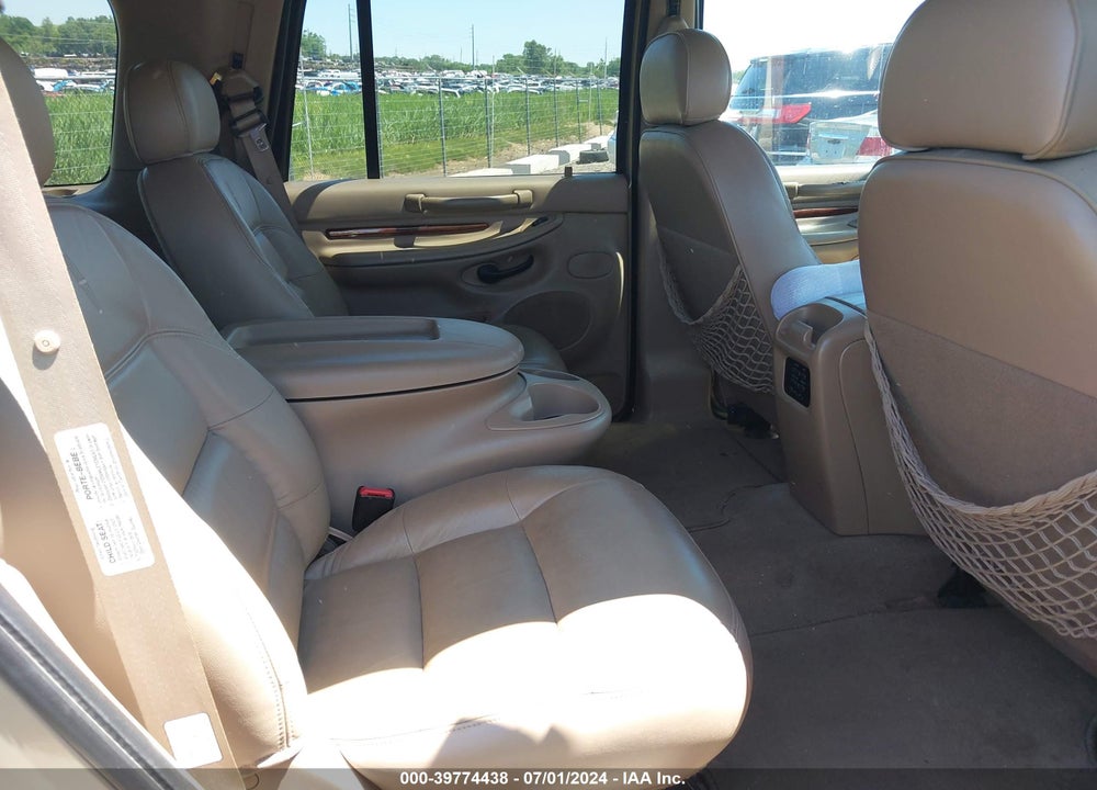 1998 LINCOLN NAVIGATOR VIN: 5LMFU28L3WLJ01980