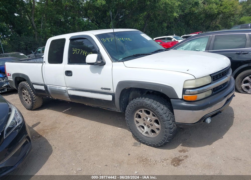 2000 CHEVROLET SILVERADO 1500 LS VIN: 1GCEK19T4YE311352