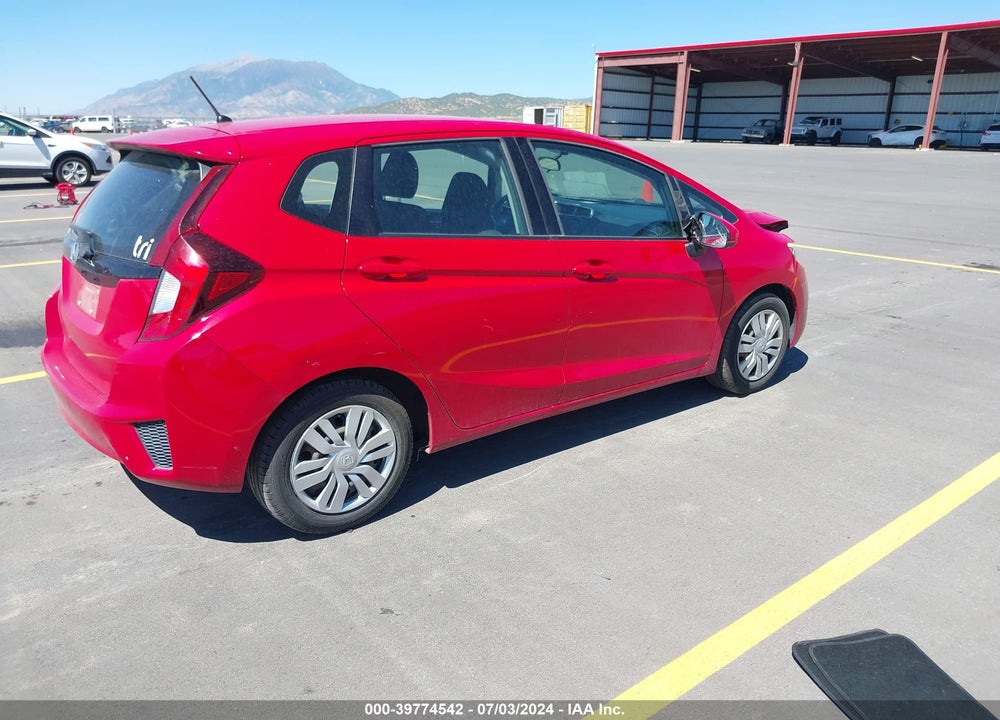 2015 HONDA FIT LX VIN: 3HGGK5H52FM760234