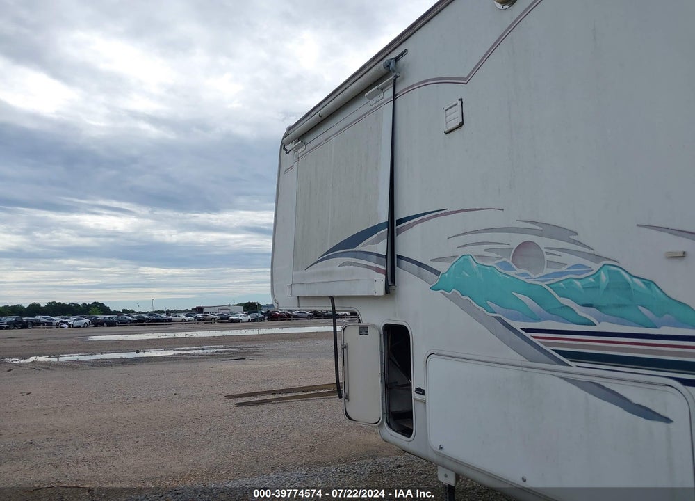 2002 KEYSTONE COACH KEYSTONE VIN: 4YDF3252X24058469