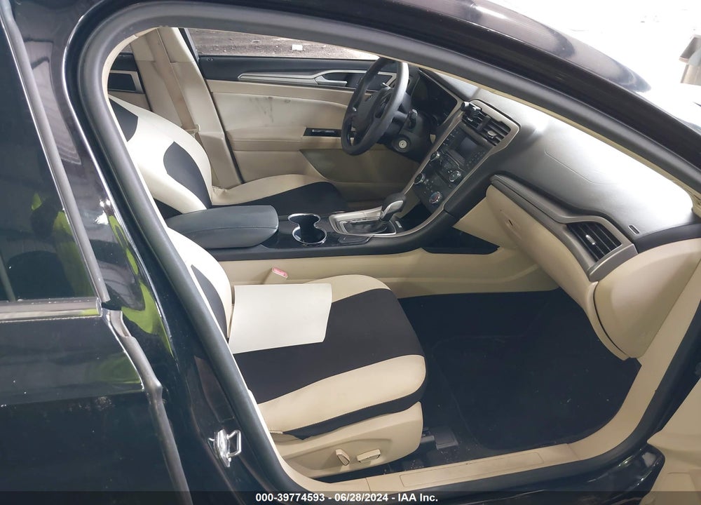 2016 FORD FUSION SE VIN: 3FA6P0HD4GR333475