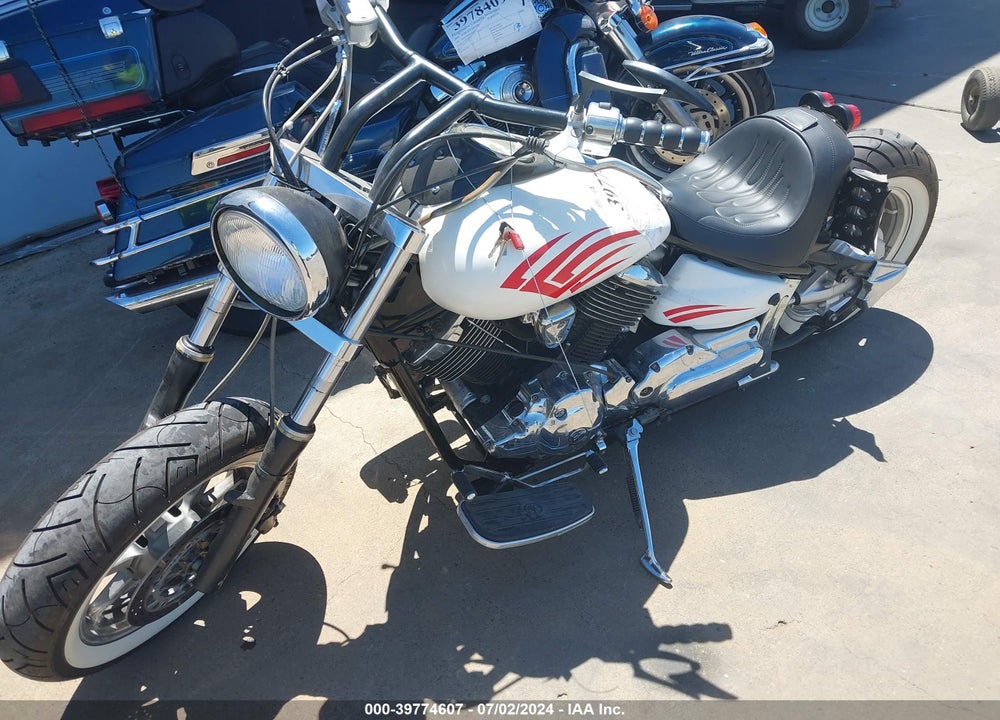 2003 YAMAHA XVS1100 A VIN: JYAVP11Y43A005272