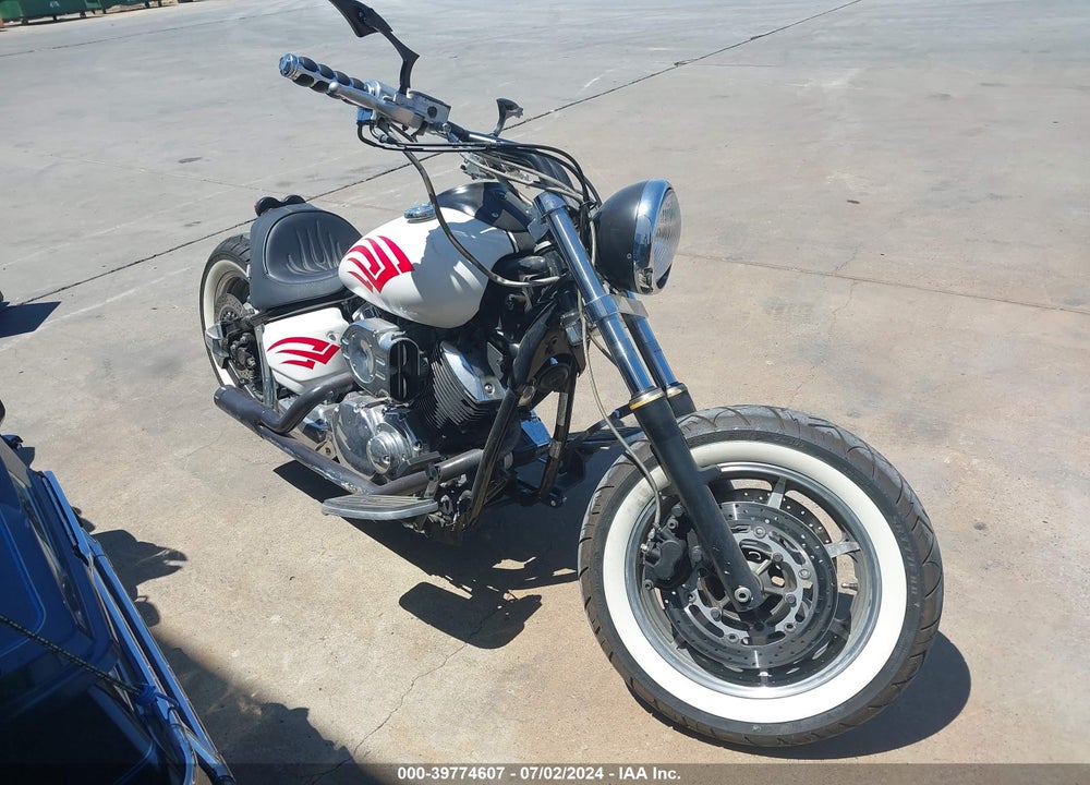 2003 YAMAHA XVS1100 A VIN: JYAVP11Y43A005272