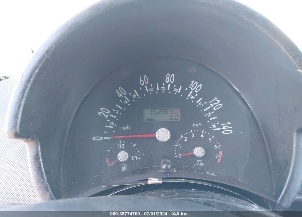 2004 VOLKSWAGEN NEW BEETLE GL VIN: 3VWBM31Y74M350017