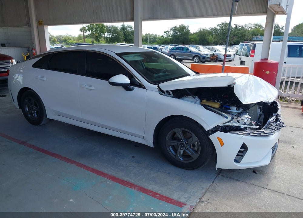 2022 KIA K5 LX VIN: 5XXG24J28NG088334