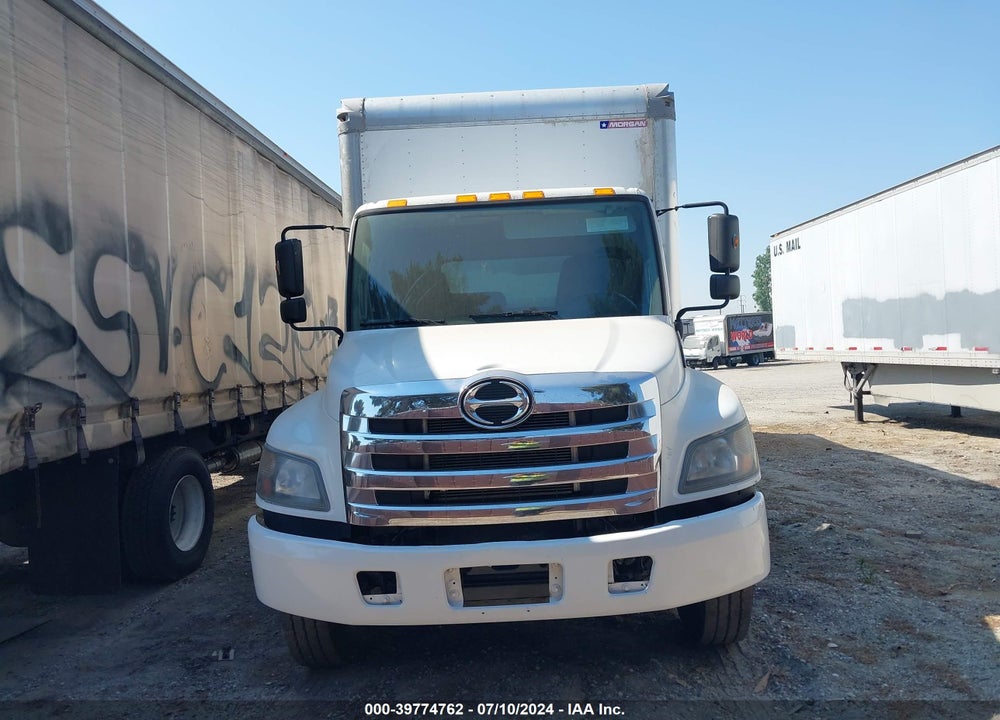 2018 HINO 238/258/268 VIN: 5PVNE8JR2J4S50272