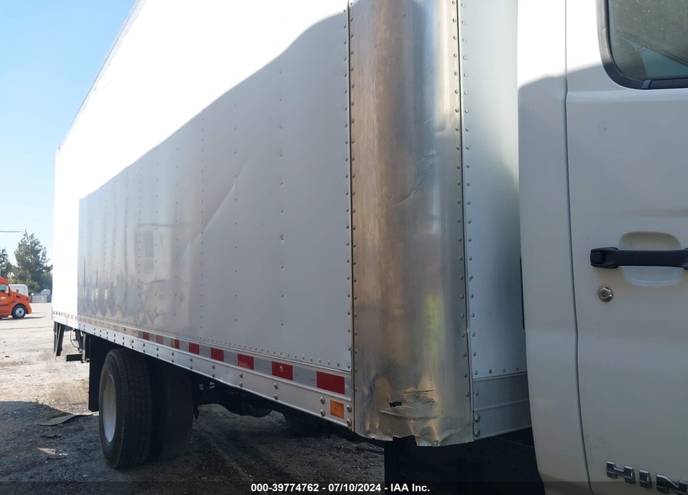 2018 HINO 238/258/268 VIN: 5PVNE8JR2J4S50272