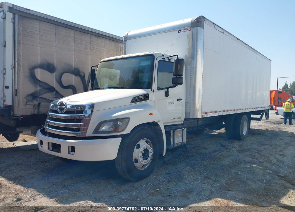 2018 HINO 238/258/268 VIN: 5PVNE8JR2J4S50272