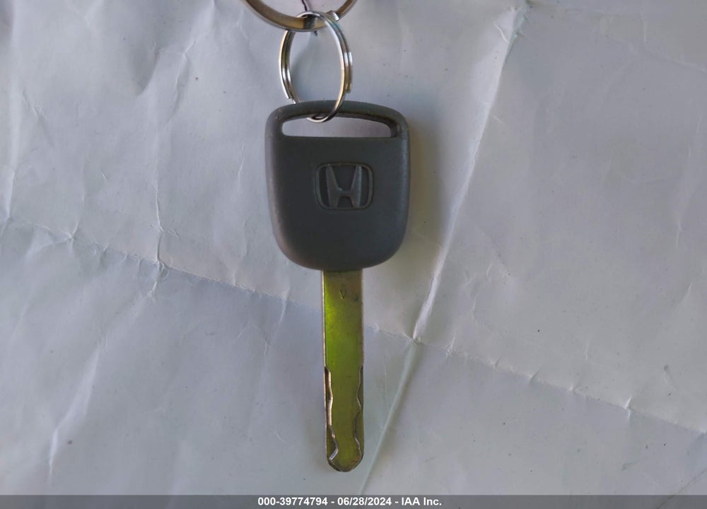 2004 HONDA ACCORD 3.0 LX VIN: 1HGCM66384A015269