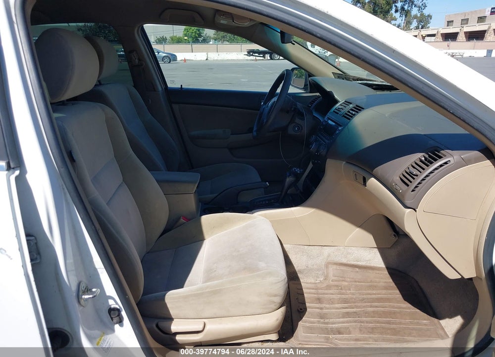 2004 HONDA ACCORD 3.0 LX VIN: 1HGCM66384A015269