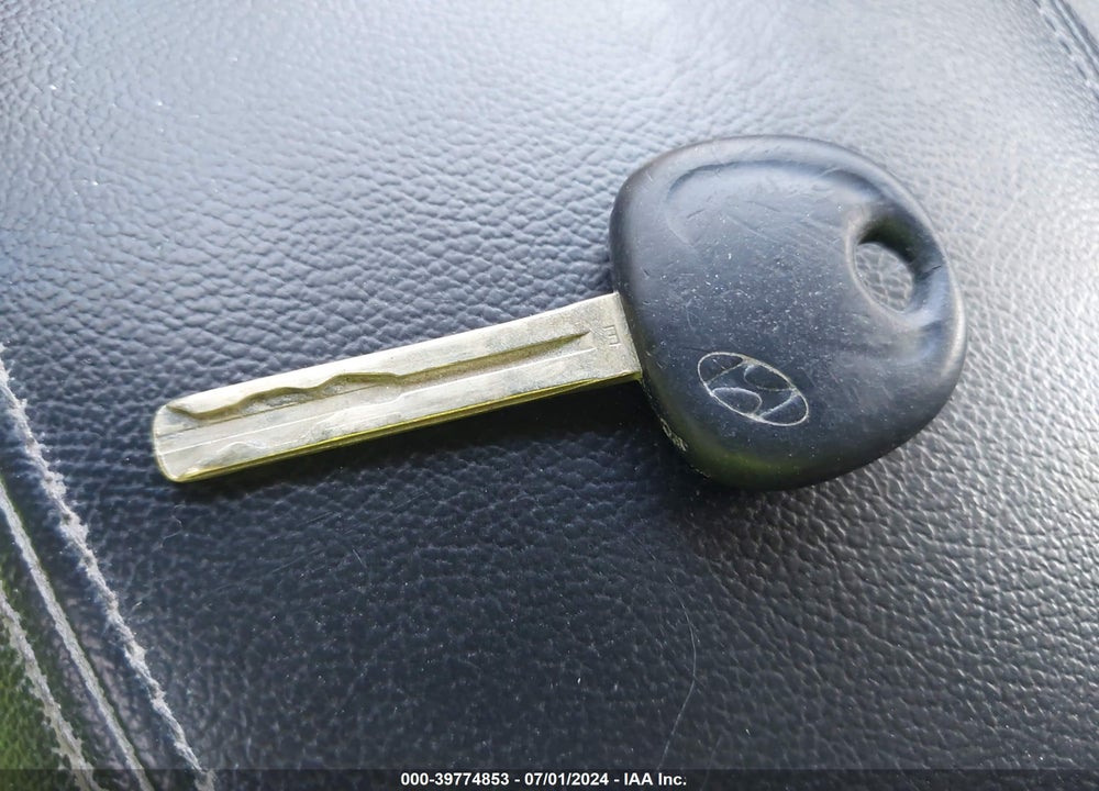 2011 HYUNDAI SONATA GLS VIN: 5NPEB4AC9BH080629