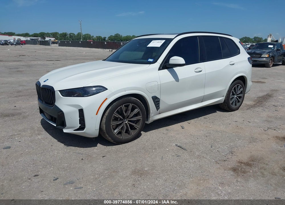 2024 BMW X5 PHEV XDRIVE50E VIN: 5UX43EU01R9S97304