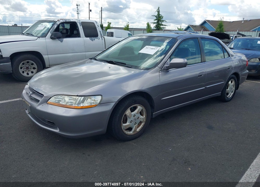 2000 HONDA ACCORD 2.3 EX VIN: JHMCG5660YC002146