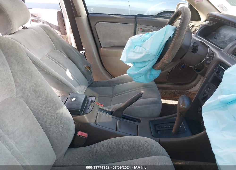 2000 TOYOTA CAMRY CE VIN: 4T1BG22K1YU617874