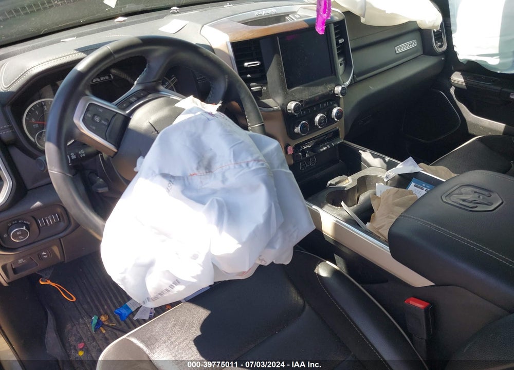 2022 RAM 1500 LAIE  4X4 5'7 BOX VIN: 1C6SRFJT4NN235609