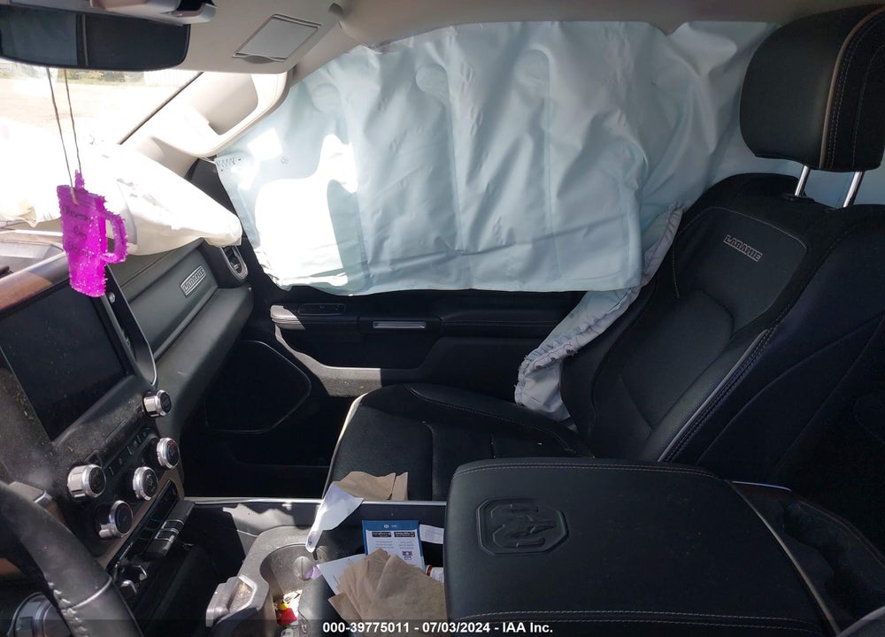 2022 RAM 1500 LAIE  4X4 5'7 BOX VIN: 1C6SRFJT4NN235609