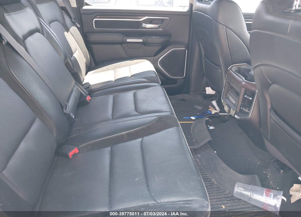 2022 RAM 1500 LAIE  4X4 5'7 BOX VIN: 1C6SRFJT4NN235609