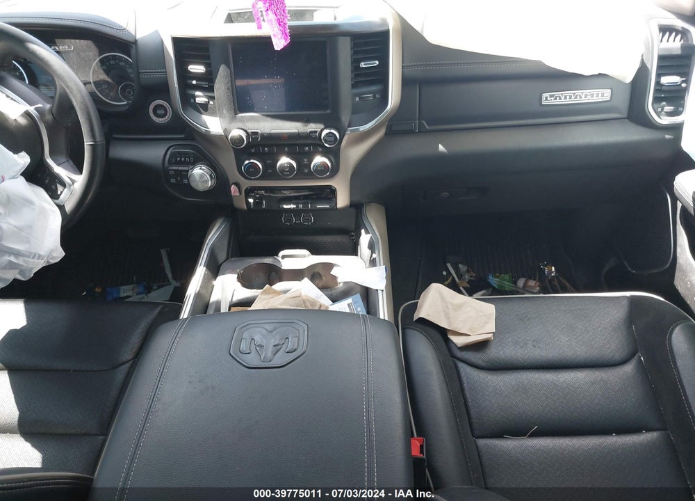 2022 RAM 1500 LAIE  4X4 5'7 BOX VIN: 1C6SRFJT4NN235609