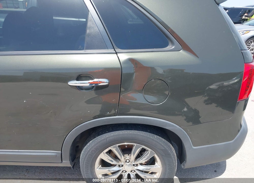 2011 KIA SORENTO EX V6 VIN: 5XYKUDA21BG133058