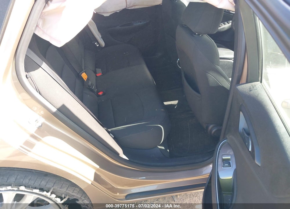 2018 CHEVROLET MALIBU LT VIN: 1G1ZD5ST2JF254462