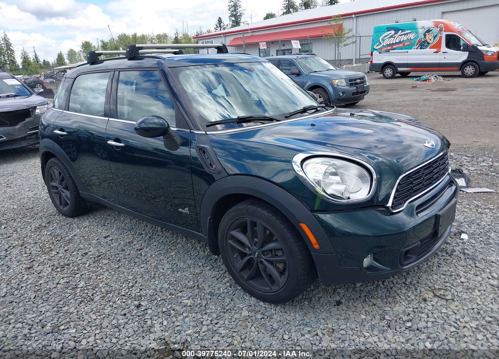 2013 MINI COUNTRYMAN COOPER S VIN: WMWZC5C57DWP32824