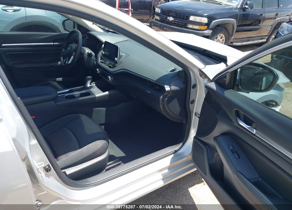 2022 NISSAN ALTIMA SV FWD VIN: 1N4BL4DV0NN375996