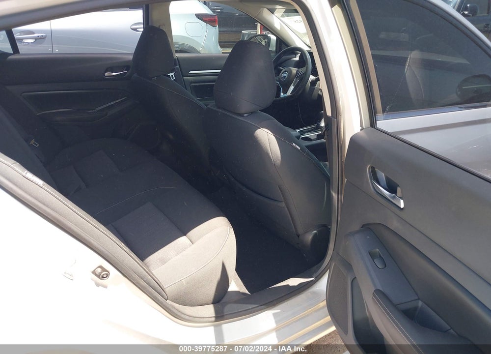 2022 NISSAN ALTIMA SV FWD VIN: 1N4BL4DV0NN375996