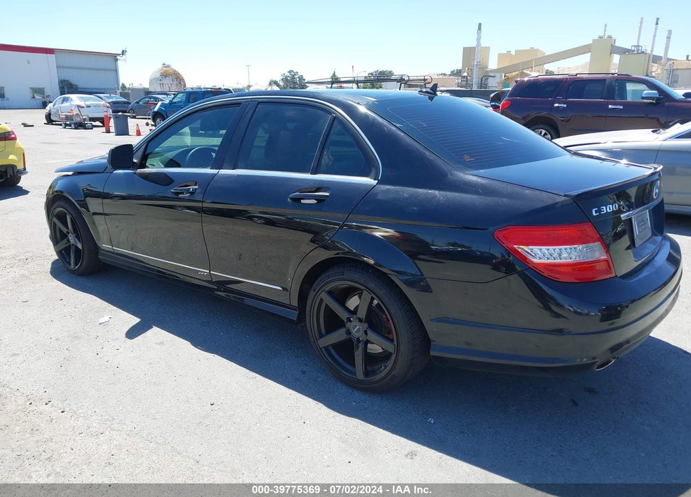 2008 MERCEDES-BENZ C 300 LUXURY/SPORT VIN: WDDGF54X18R016402