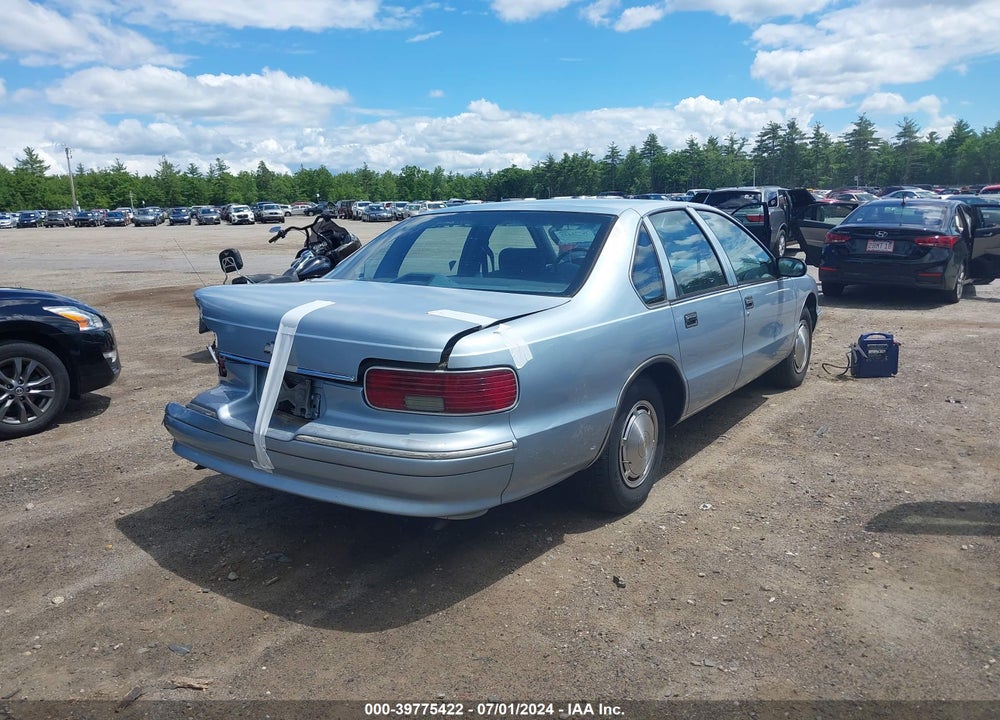 1995 CHEVROLET CAPRICE / IMPALA CLASSIC SS VIN: 1G1BL52P0SR173497