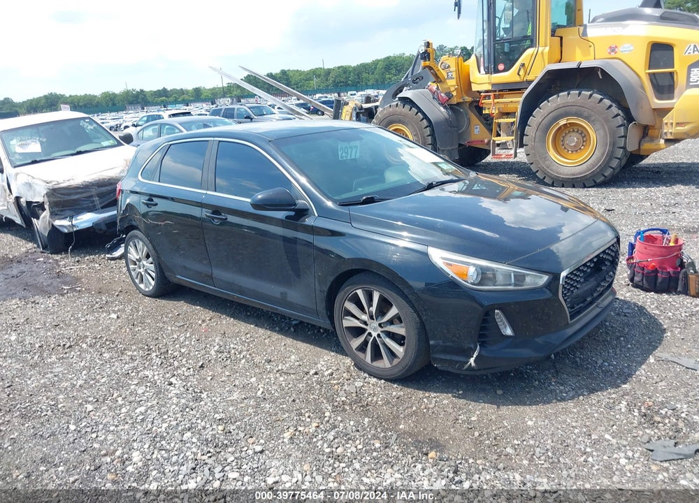 2018 HYUNDAI ELANTRA GT VIN: KMHH35LE1JU032136