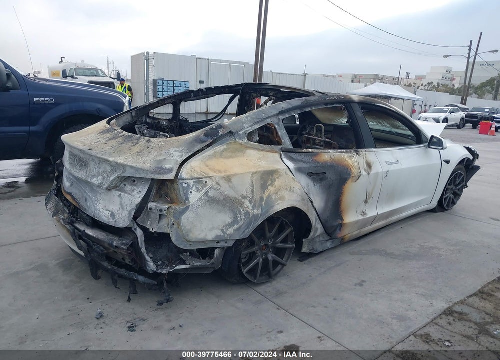2020 TESLA MODEL 3 STANDARD RANGE PLUS REAR-WHEEL DRIVE/STANDARD RANGE REAR-WHEEL DRIVE VIN: 5YJ3E1EA0LF769920
