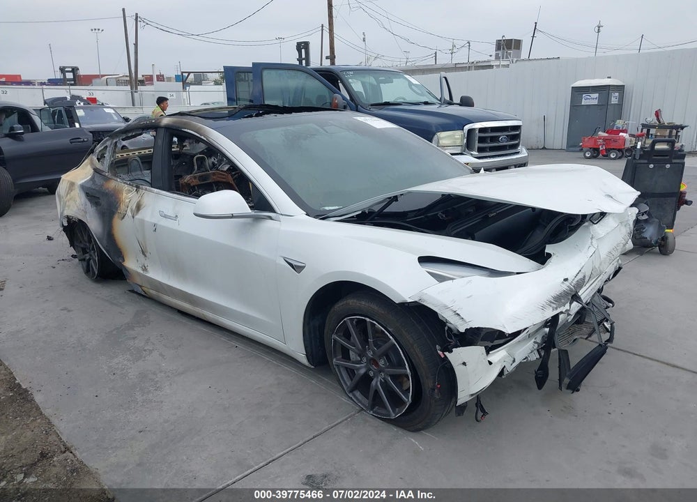 2020 TESLA MODEL 3 STANDARD RANGE PLUS REAR-WHEEL DRIVE/STANDARD RANGE REAR-WHEEL DRIVE VIN: 5YJ3E1EA0LF769920