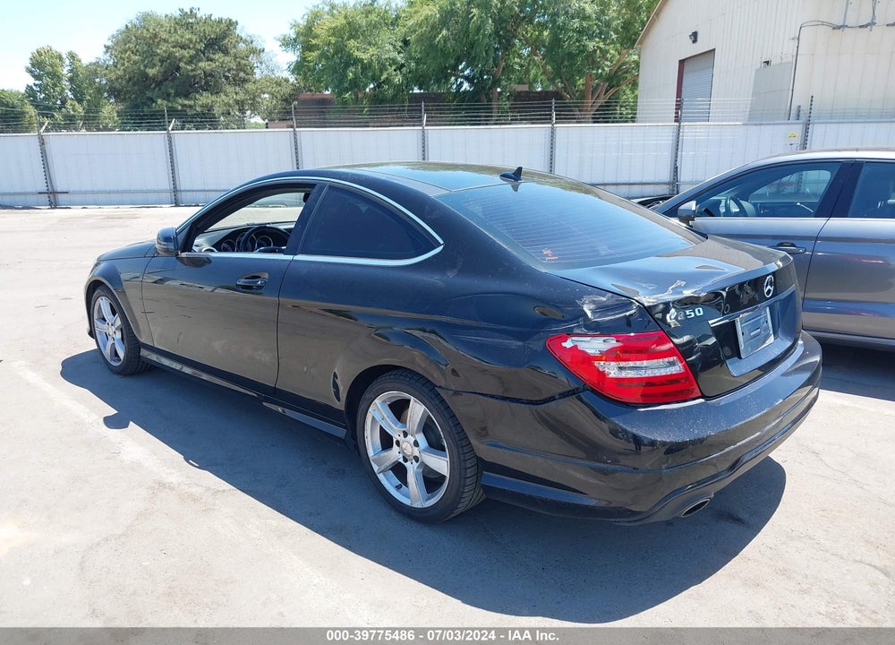 2015 MERCEDES-BENZ C 250 VIN: WDDGJ4HB9FG413372